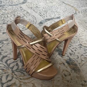 Diane Von Furstenberg Tan and Gold Heels